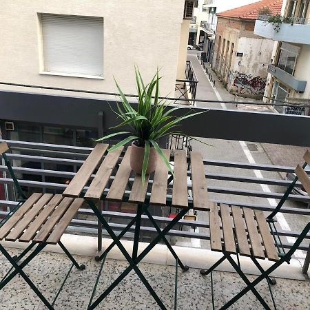 Olive - Happyhostgr - Downtown Apartment Wolos Zewnętrze zdjęcie