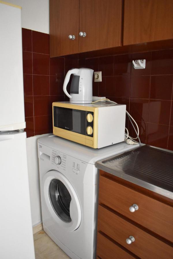 Olive - Happyhostgr - Downtown Apartment Wolos Zewnętrze zdjęcie