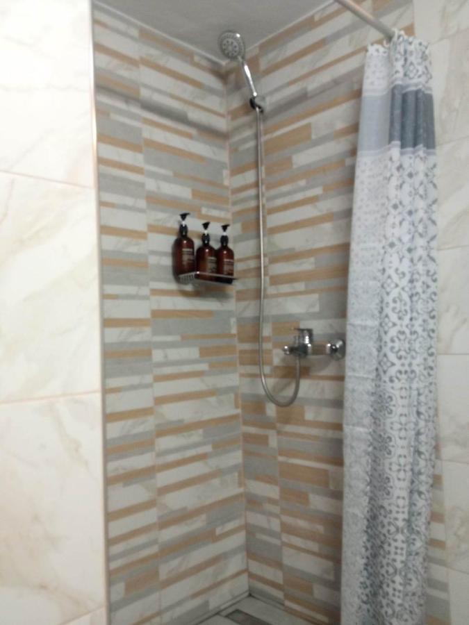 Olive - Happyhostgr - Downtown Apartment Wolos Zewnętrze zdjęcie